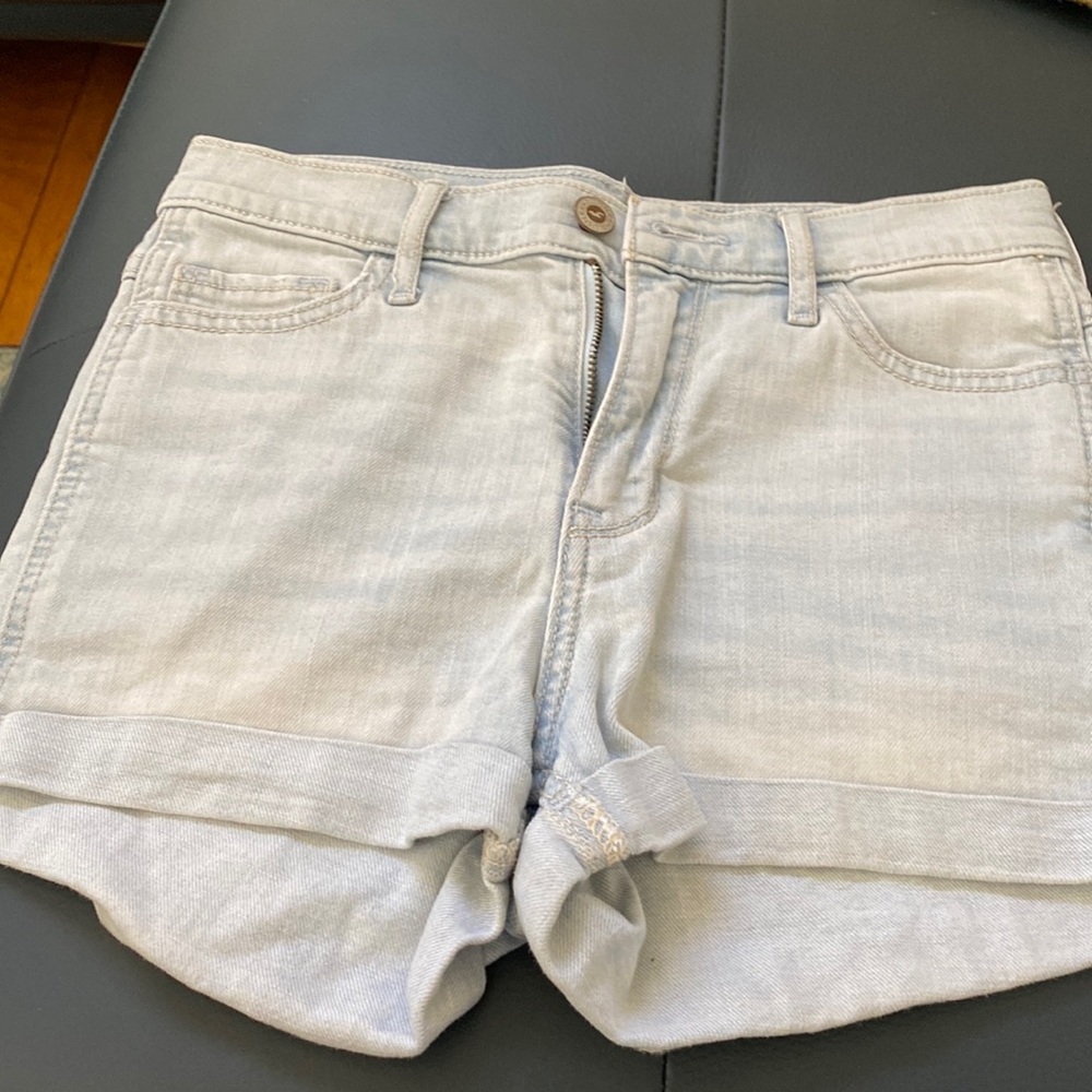 Hollister women’s shorts